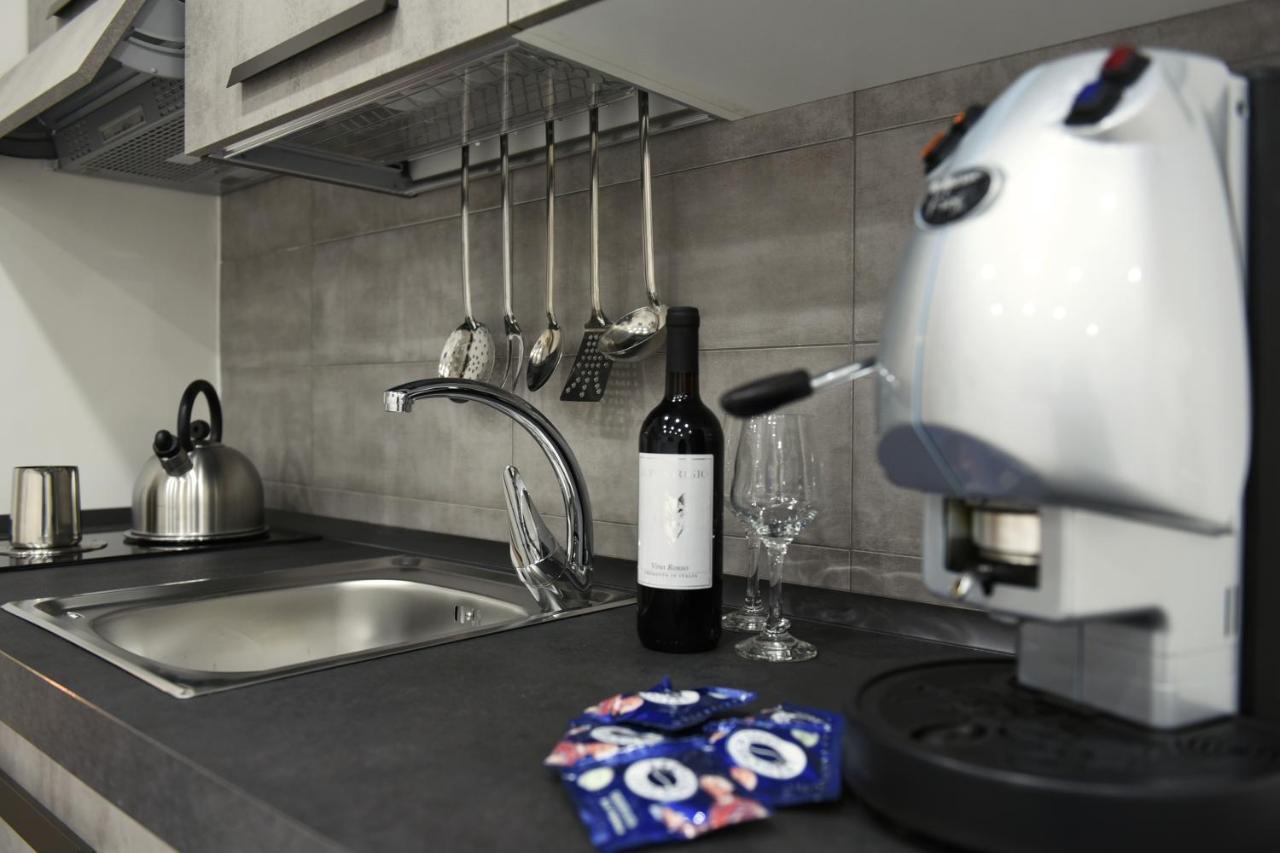 Montesantogroup House * Naples